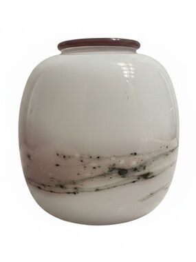Vintage Holmegaard Sakura small vase designed by Michael Bang in 1983.